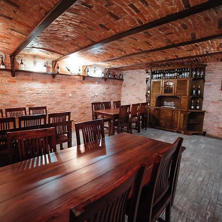 Hotel Gala Oradea Ngoại thất bức ảnh