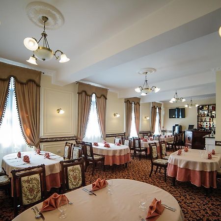Hotel Gala Oradea Ngoại thất bức ảnh