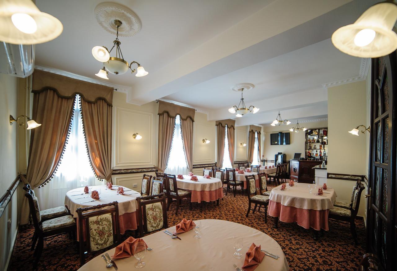 Hotel Gala Oradea Ngoại thất bức ảnh