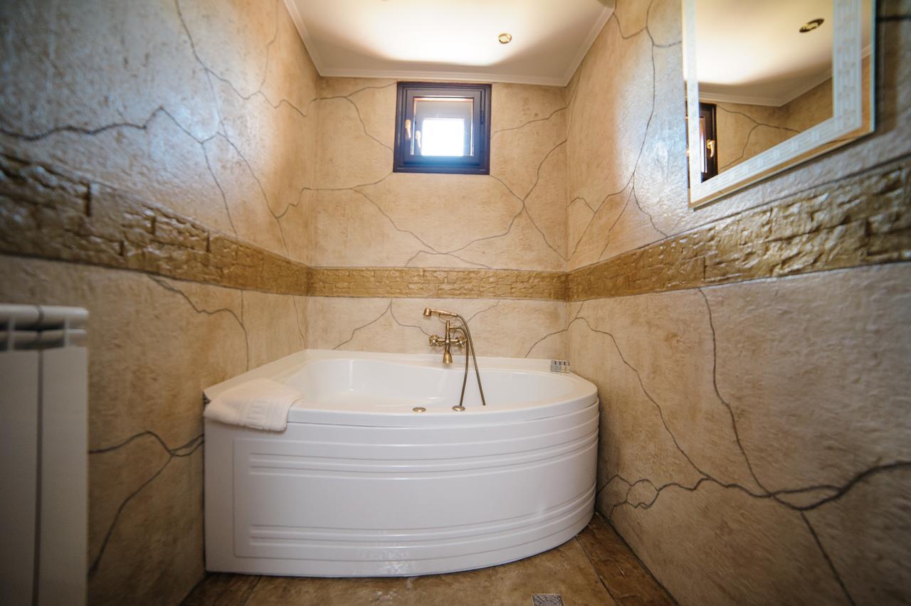 Hotel Gala Oradea Ngoại thất bức ảnh