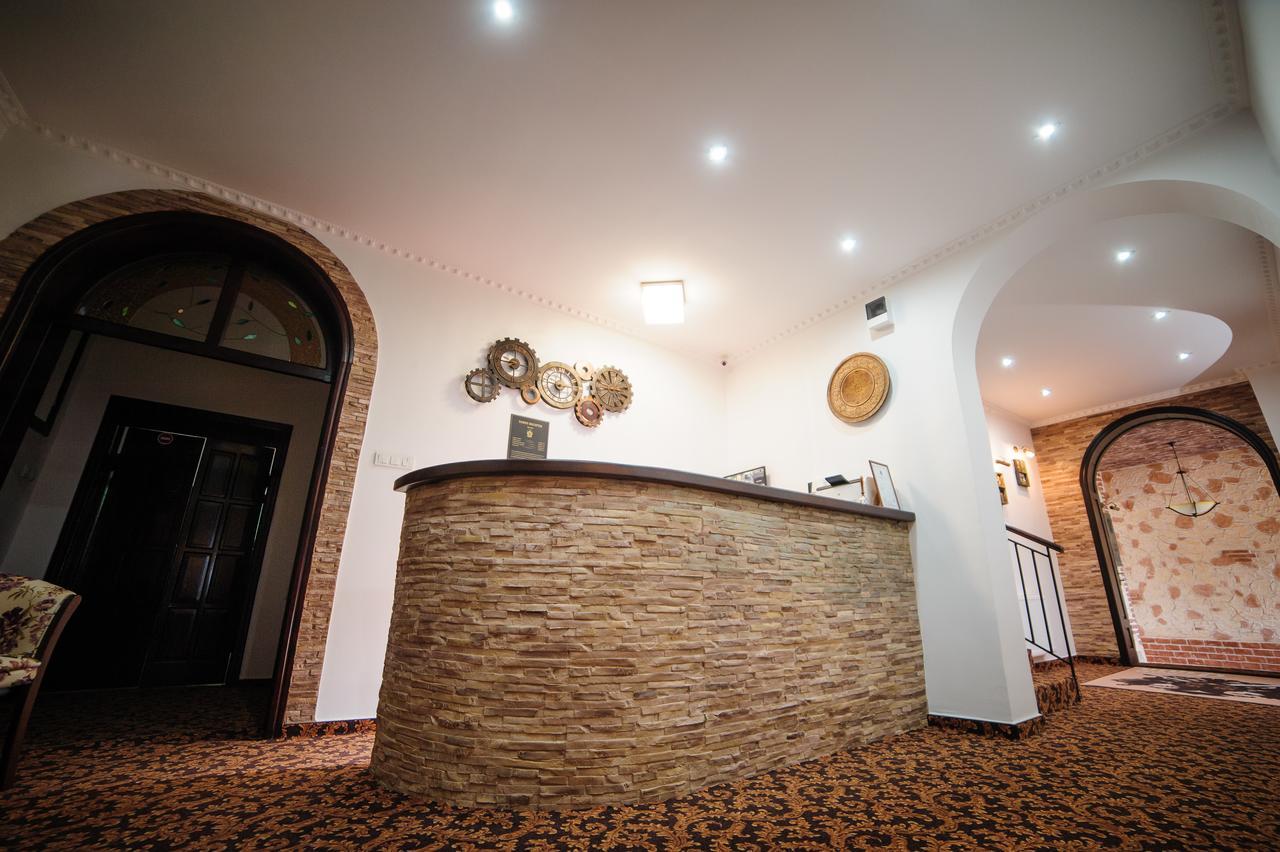 Hotel Gala Oradea Ngoại thất bức ảnh
