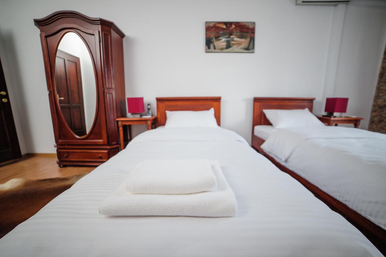 Hotel Gala Oradea Ngoại thất bức ảnh